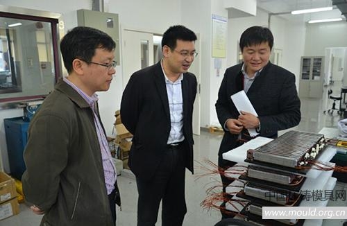 “宁波市数控一代机械产品创新应用示范工程项目”举行中期检查